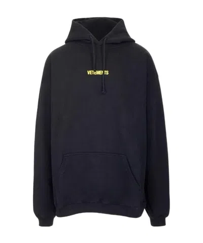 Vetements Hoodie In Black