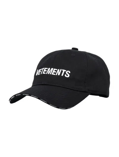 Vetements Iconic Logo Cap In Black