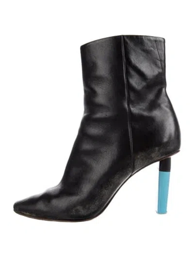Pre-owned Vetements Leather Boots In Black