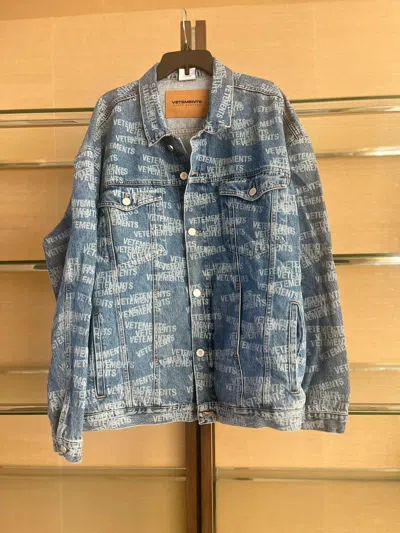 Pre-owned Vetements Logo All Over Denim Jacket In Light Blue