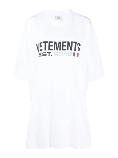 Vetements Logo Cotton T-shirt In White