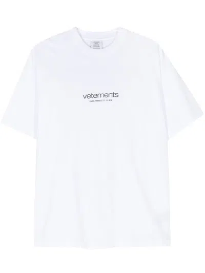 Vetements Logo Printed Round Neck T In White