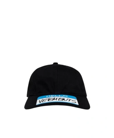 Vetements Logo Detailed Baseball Cap In Black