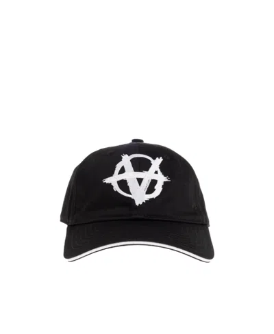 Vetements Logo Hat In Black