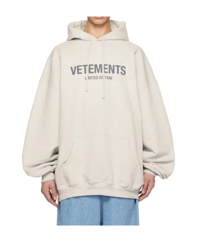 Vetements Logo-print Drawstring Hoodie In Pink