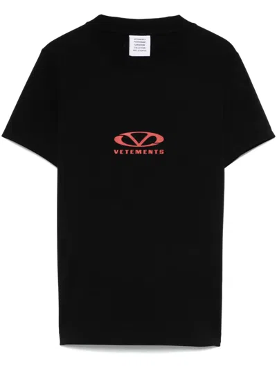 Vetements Logo-print T-shirt In Black