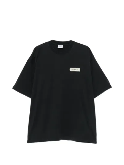 Vetements Logo-patch T-shirt In Black