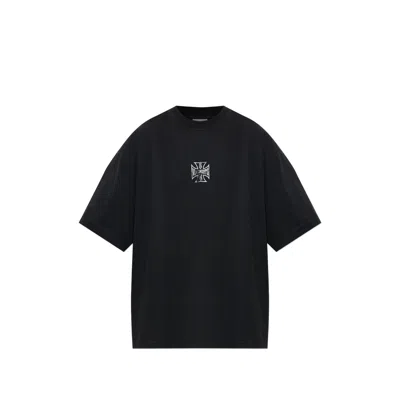 Vetements Short-sleeved T-shirt In Black