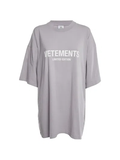 Pre-owned Vetements Logo-print T-shirt In Purple