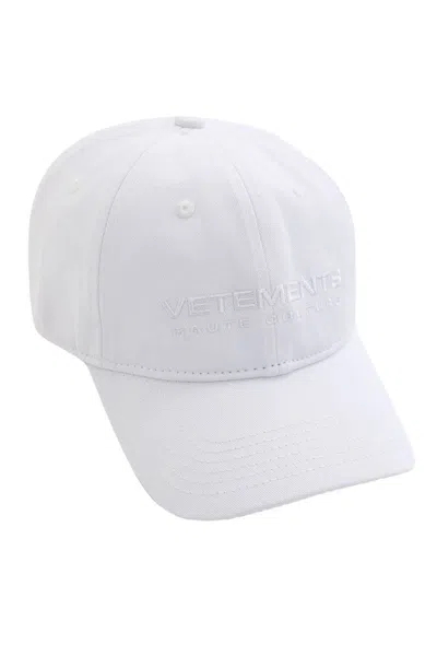 Vetements Men's Embroidered Logo Cap In White