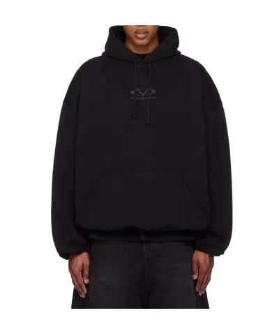 Vetements Oval Logo Cropped Boxy Hoodie In Black