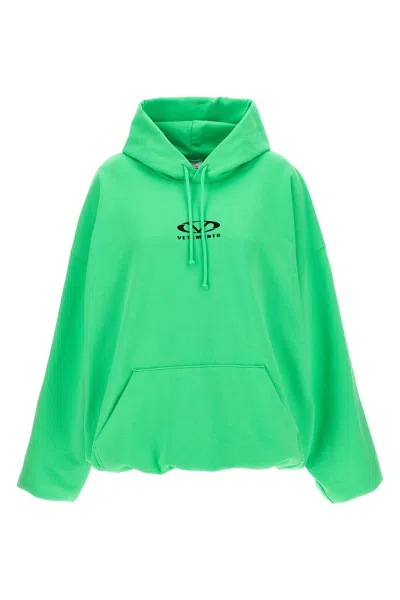 VETEMENTS VETEMENTS 'OVAL LOGO' HOODIE