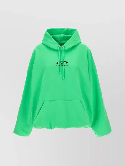 VETEMENTS OVAL LOGO HOODIE WITH DRAWSTRING HOOD