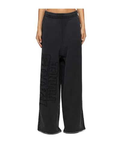 Vetements Paris Letter Embroidered Sweatpants In Black