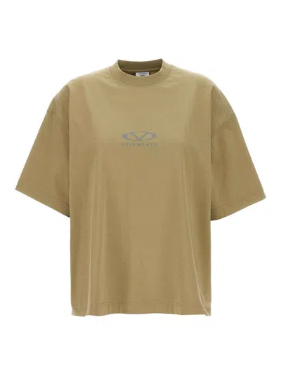 VETEMENTS T-SHIRT