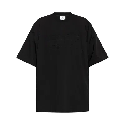Vetements Logo-embossed T-shirt In Black