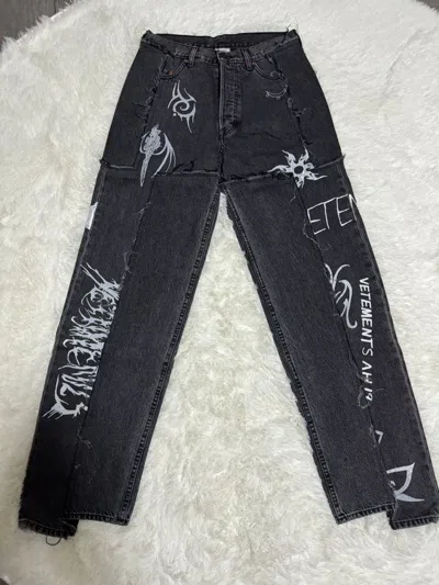 Pre-owned Vetements X Levi's Tribal Stickers Jeans In Black