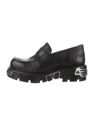 Pre-owned Vetements X New Rock Leather Loafers In Black