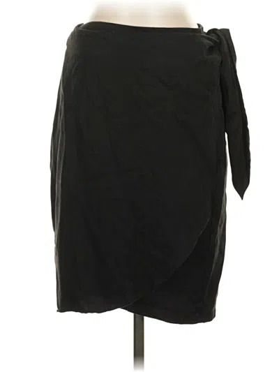 Pre-owned Vetta Casual Skirt In Black