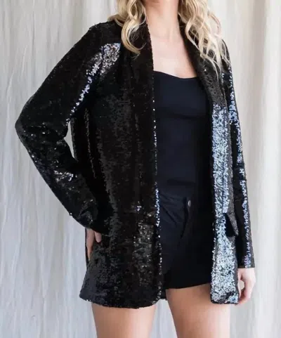 Veveret Clark Sequin Blazer In Black