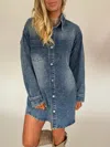 Veveret Denim Button Down Dress In Light Wash In Blue