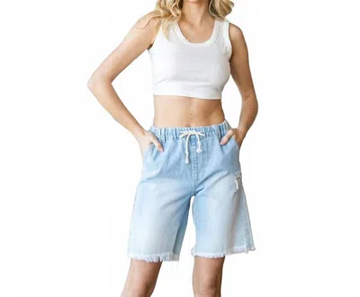 Veveret Elastic Waist Sweat Shorts In Light Wash Denim In Blue