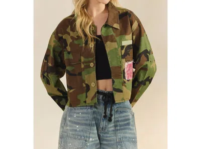 Veveret Sequins Contrast Jacket In Camo Floral In Green