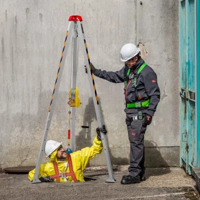 Vevor Confined Space Tripod Kit, 2600 Lbs Winch, Confined Space Tripod 8' Legs And 98' Cable