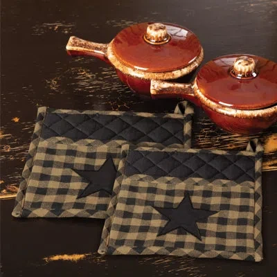 Vhc Brands Black Star Pot Holder Set Of 2 8x8