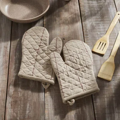 Vhc Brands Geometric Cotton Blend Oven Mitt Set In Red;tan