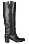 Via Roma 15 Golden V Detailed Boots In Nero
