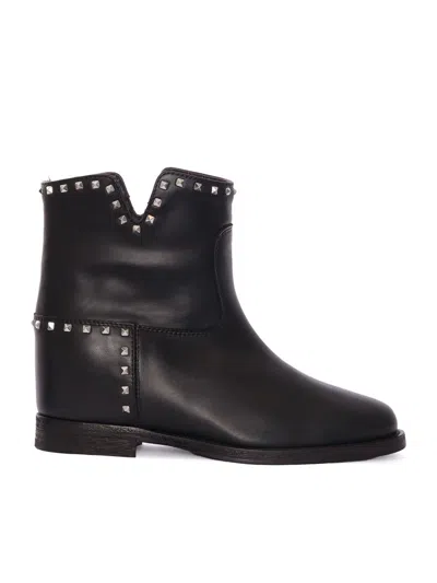 Via Roma 15 Boot In Black