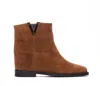 Via Roma 15 V Logo Boots In Brown