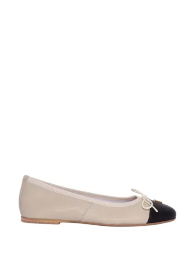 Via Roma 15 Bow-detail Ballet Flats In Neutral