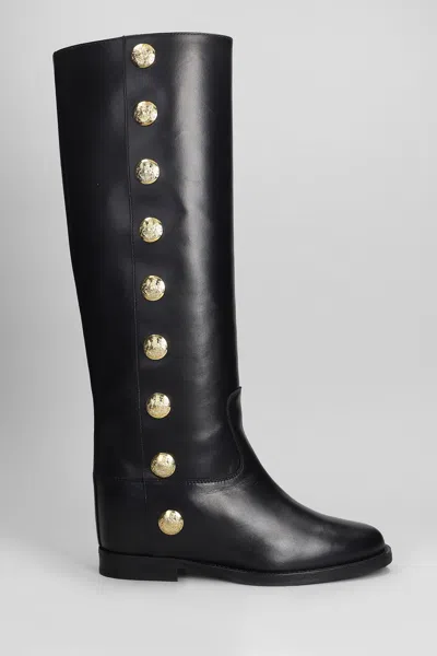 Via Roma 15 In Black Leather