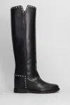 Via Roma 15 Split Boot With Pyramid Edges In Black
