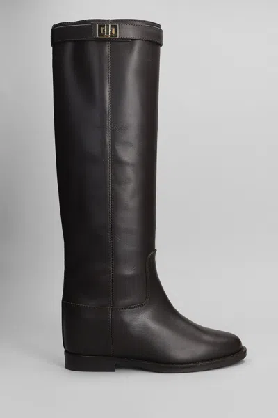 Via Roma 15 In Dark Brown Leather