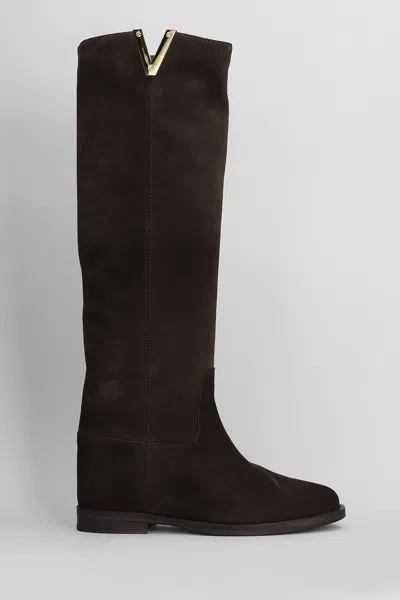 Via Roma 15 In Dark Brown Suede