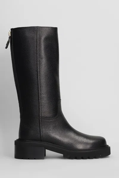Via Roma 15 Low Heels Boots In Black Leather