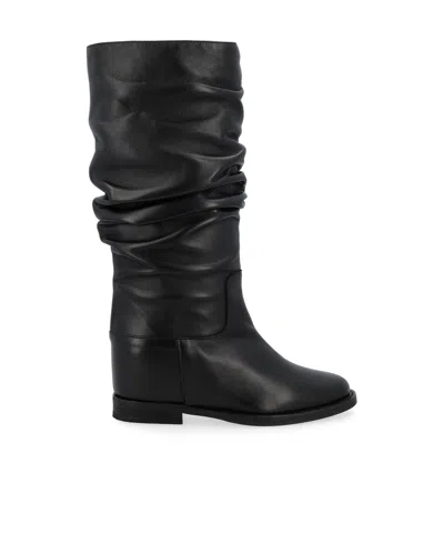 Via Roma 15 Pleated Short Boots In Black