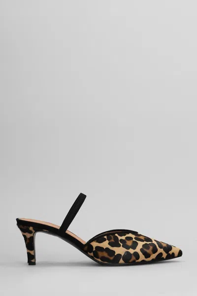 Via Roma 15 Pumps