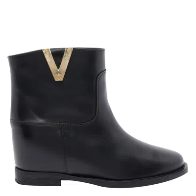 Via Roma 15 Shoes In Black