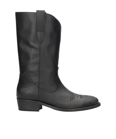 Via Roma 15 Stitched Pattern Boots In Black