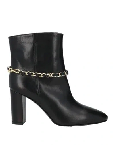 Via Roma 15 Woman Ankle Boots Black Size 7.5 Leather