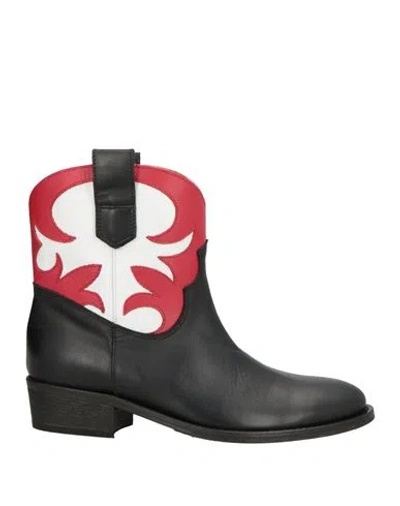 Via Roma 15 Woman Ankle Boots Black Size 8 Leather