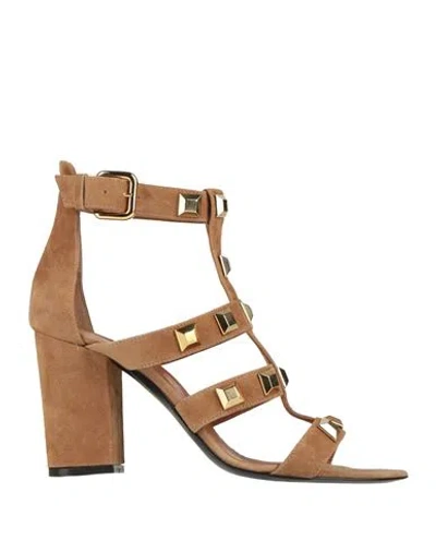 Via Roma 15 Woman Sandals Camel Size 6 Leather In Nude