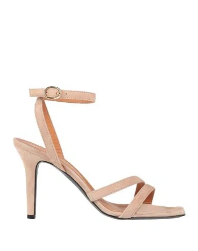 Via Roma 15 Woman Sandals Light Brown Size 7.5 Soft Leather In Beige