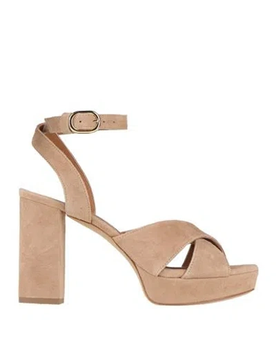 Via Roma 15 Woman Sandals Sand Size 6 Leather In Beige