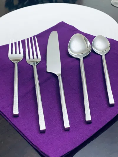 Vibhsa 20 Piece Flatware Set