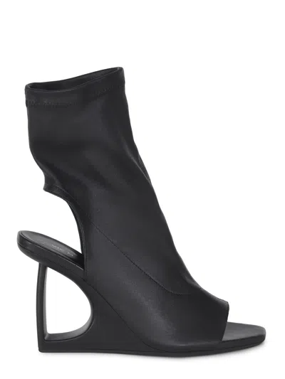 Vic Mati? Boots